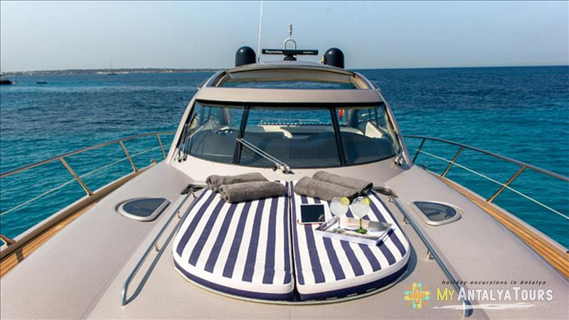 Renting yacht in Antalya
