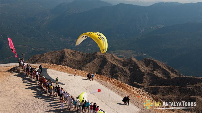 Paragliding in Antalya